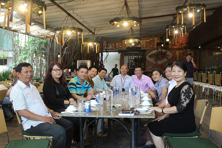 Thống nhất tổ chức buổi họp mặt cựu giáo viên, học sinh vào 15 giờ ngày 10/11/2018