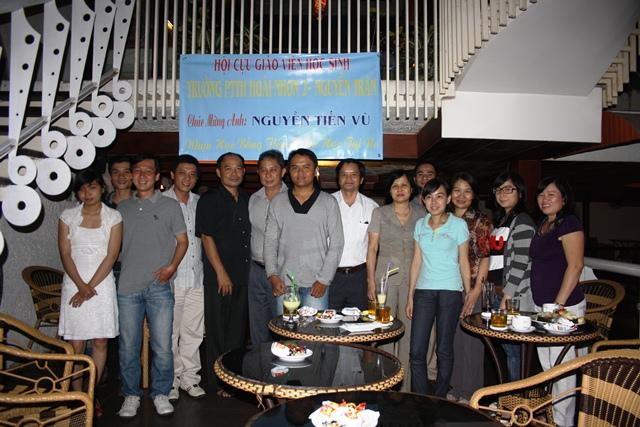 Chúc mừng Nguyễn Tiến Vũ - cựu học sinh Nguyễn Trân đi du học tại Úc!