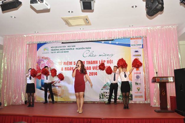 Hội cựu gi&aacute;o vi&ecirc;n học sinh Ho&agrave;i Nhơn 2 Nguyễn Tr&acirc;n