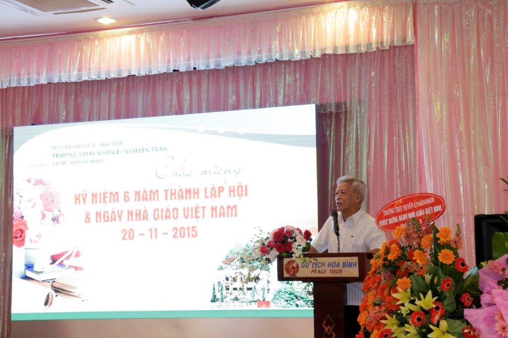 &Ocirc;ng Hồ Quốc Th&uacute;c ph&aacute;t biểu