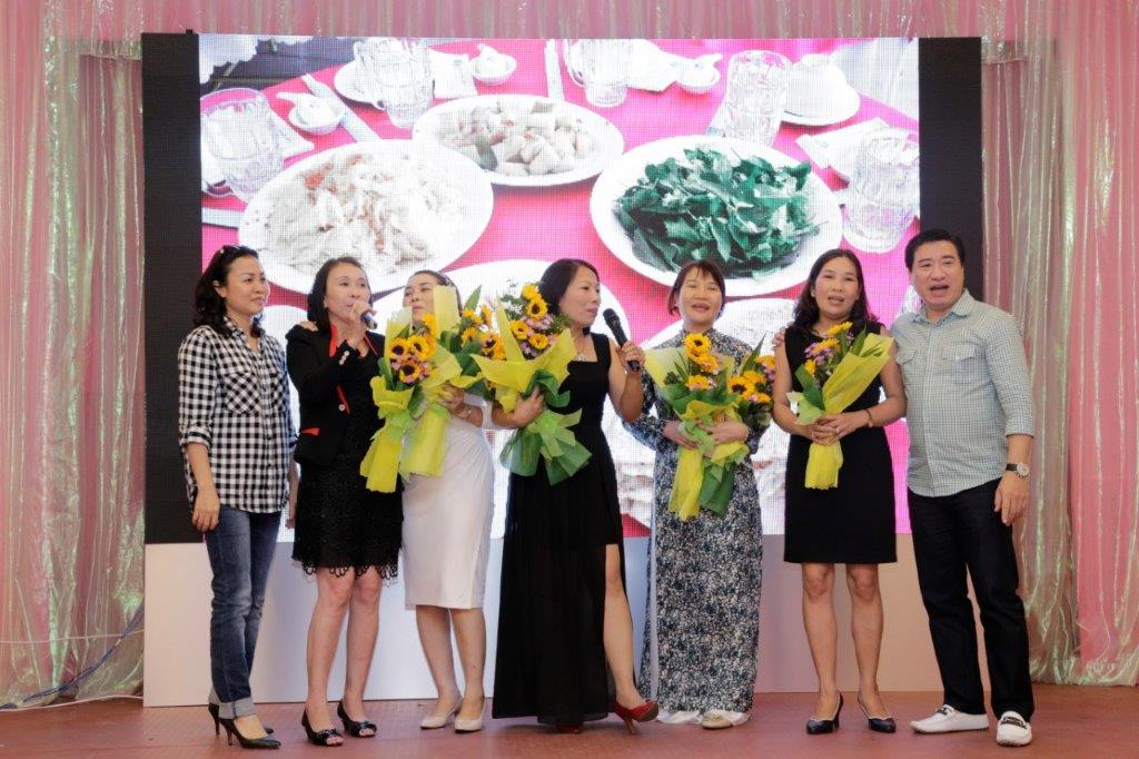 C&ugrave;ng nhau &ocirc;n lại những ca kh&uacute;c thời học sinh